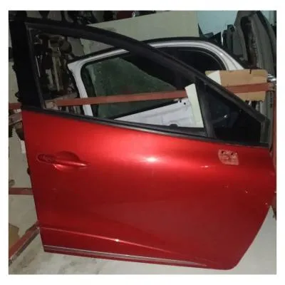 Renault Clio 4 Sağ Ön Kapı Çıkma Orjinal