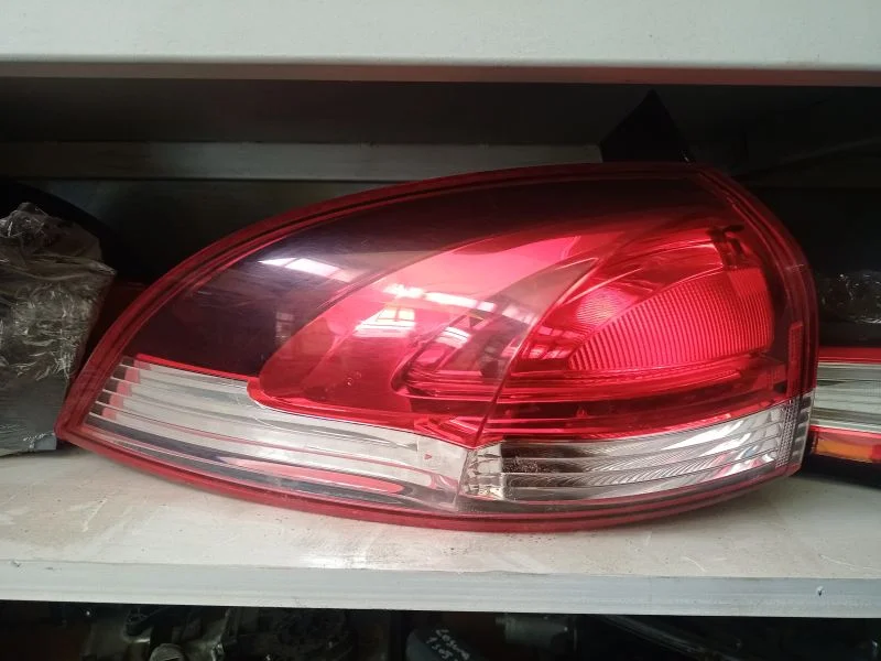 Renault Clio 4 Steyjın Sol Dış Stop Çıkma Orjinal