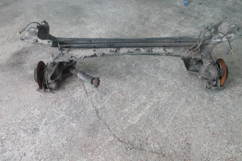 Renault Megane 2 Arka Dingil Çıkma Orjinal 2004 - 2008
