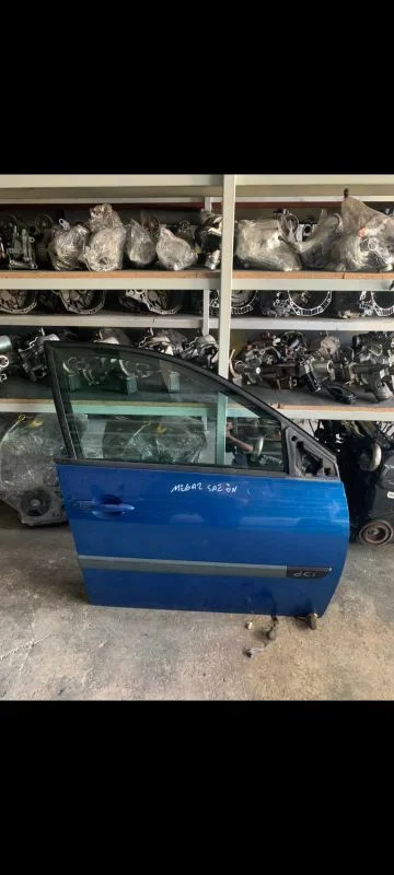 Renault Megane 2 Sağ Ön Kapı Çıkma Orjinal