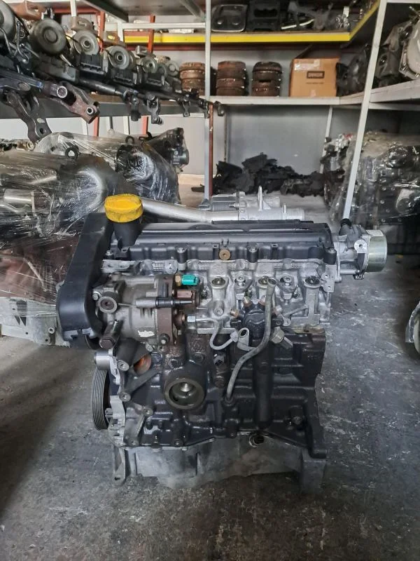 Renault Megane 2 1.5 100 lük Motor Çıkma Orijinal