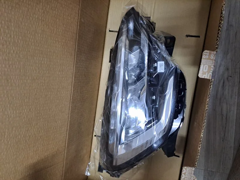 Renault Clio 5 Sağ Far Orjinal
