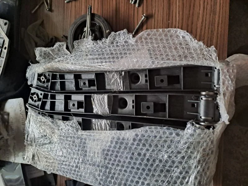Renault Clio 5 Ön Panel Ayağı Orjinal