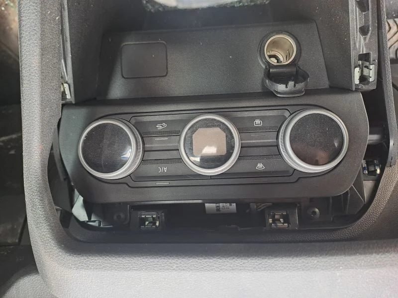Dacia Sandero 2023 Klima Paneli Çıkma Orijinal