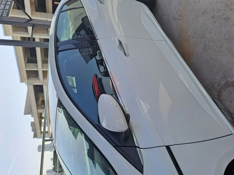Renault Megane 4 Sol Ön Kapı Çıkma Orijinal