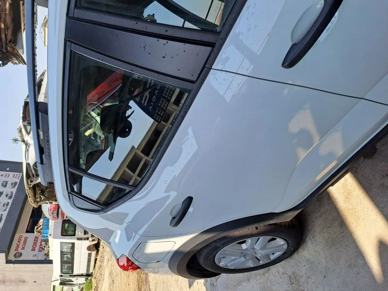 Dacia Sandero 2023 Sağ Arka Kapı Çıkma Orijinal