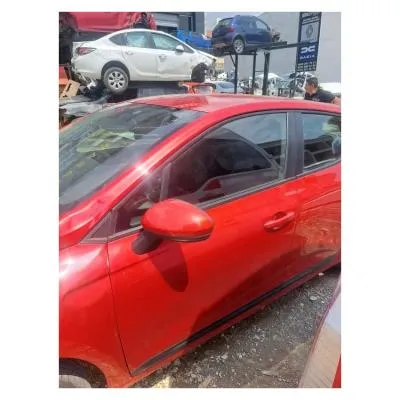 Renault Clio 5 Sol Ön Kapı Çıkma Orijinal