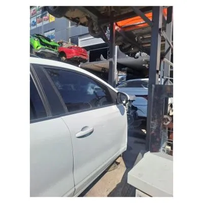 Renault Taliant Sağ Ön Kapı Çıkma Orijinal