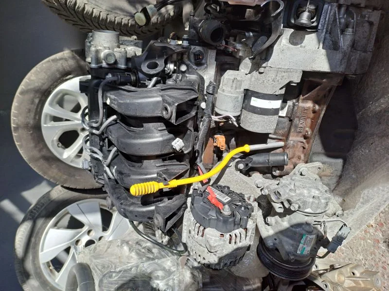 Renault Clio 3 1.2 Motor Çıkma Orijinal