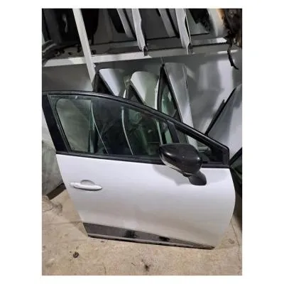 Renault Clio 4 Sağ Ön Kapı Çıkma Orijinal