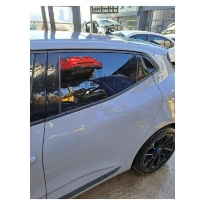 Renault Clio 5 Sol Arka Kapı Çıkma Orijinal