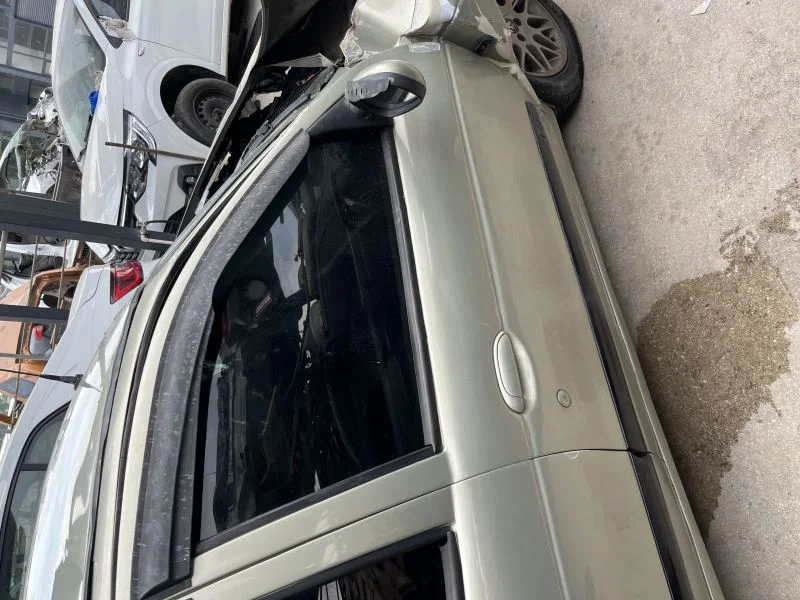 Renault Megane 1 Sağ Ön Kapı Çıkma Orjinal ELİT RENAULT