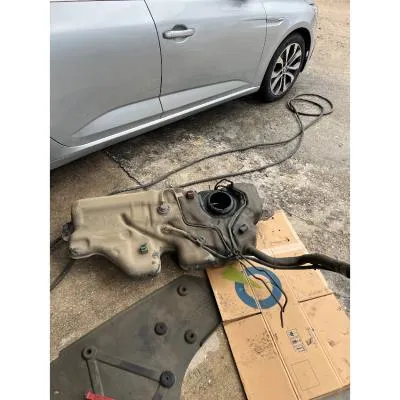 Renault Clio 5 Yakıt Deposu Çıkma