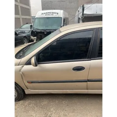 Renault Laguna 1 Sol Ön Kapı Çıkma