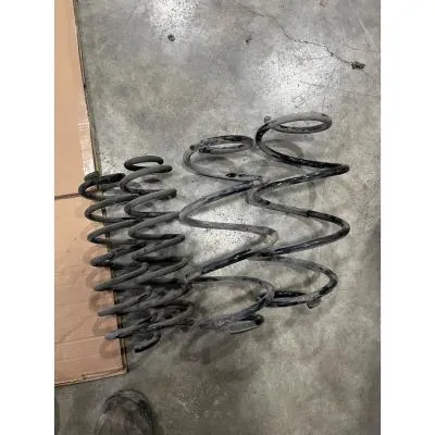 Renault Megane 4 Ön Helezon Yayları Çıkma