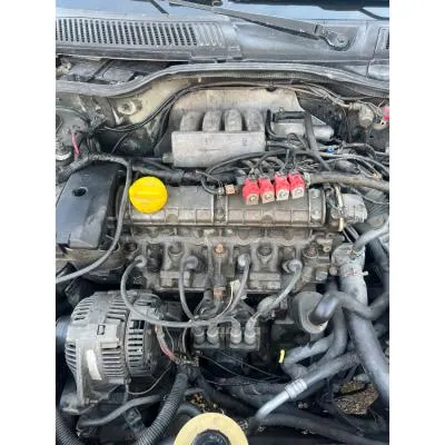 Renault Megane 1 2.0 8 Valf Motor Çıkma 