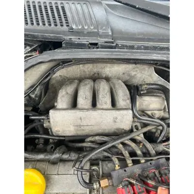 Renault Megane 1 2.0 8 Valf Emme Manifoldu Çıkma