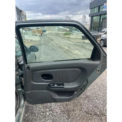 Renault Laguna 1 Sağ Arka Kapı Döşemesi Çıkma 