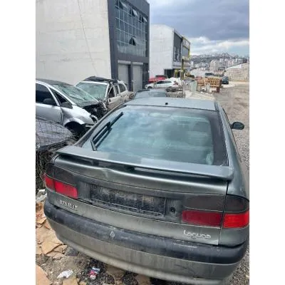 Renault Laguna 1 Bagaj Kapağı Çıkma