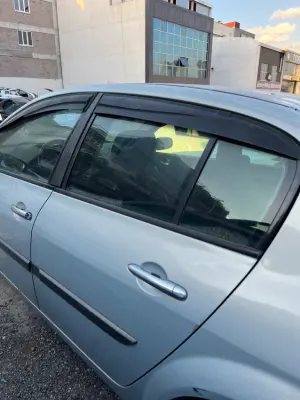 Renault Megane 2 Sol Arka Kapı Çıkma