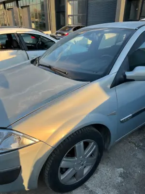 Renault Megane 2 Sol Ön Çamurluk Çıkma