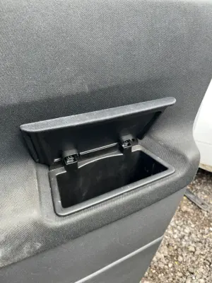 Renault Megane 2 Kapı Döşemesi Cebi Çıkma 