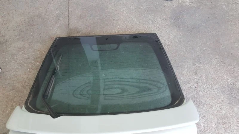 Renault Laguna 1 Arka Bagaj Kapağı Camı Çıkma Orjinal