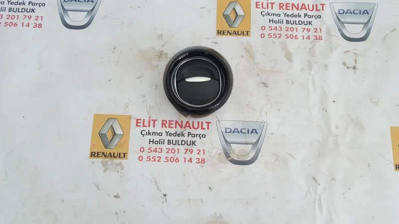 Renault Clio 4 Havalandırma Menfezi Çıkma Orjinal