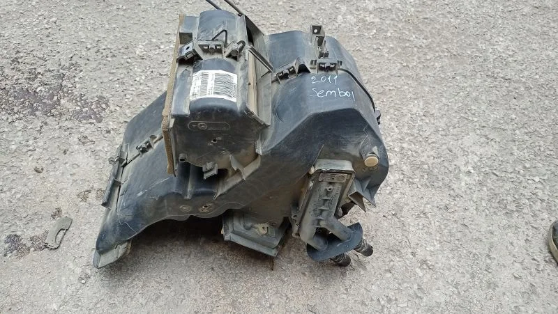 Renault Symbol Thalia Kalorifer Kutusu Çıkma Orjinal